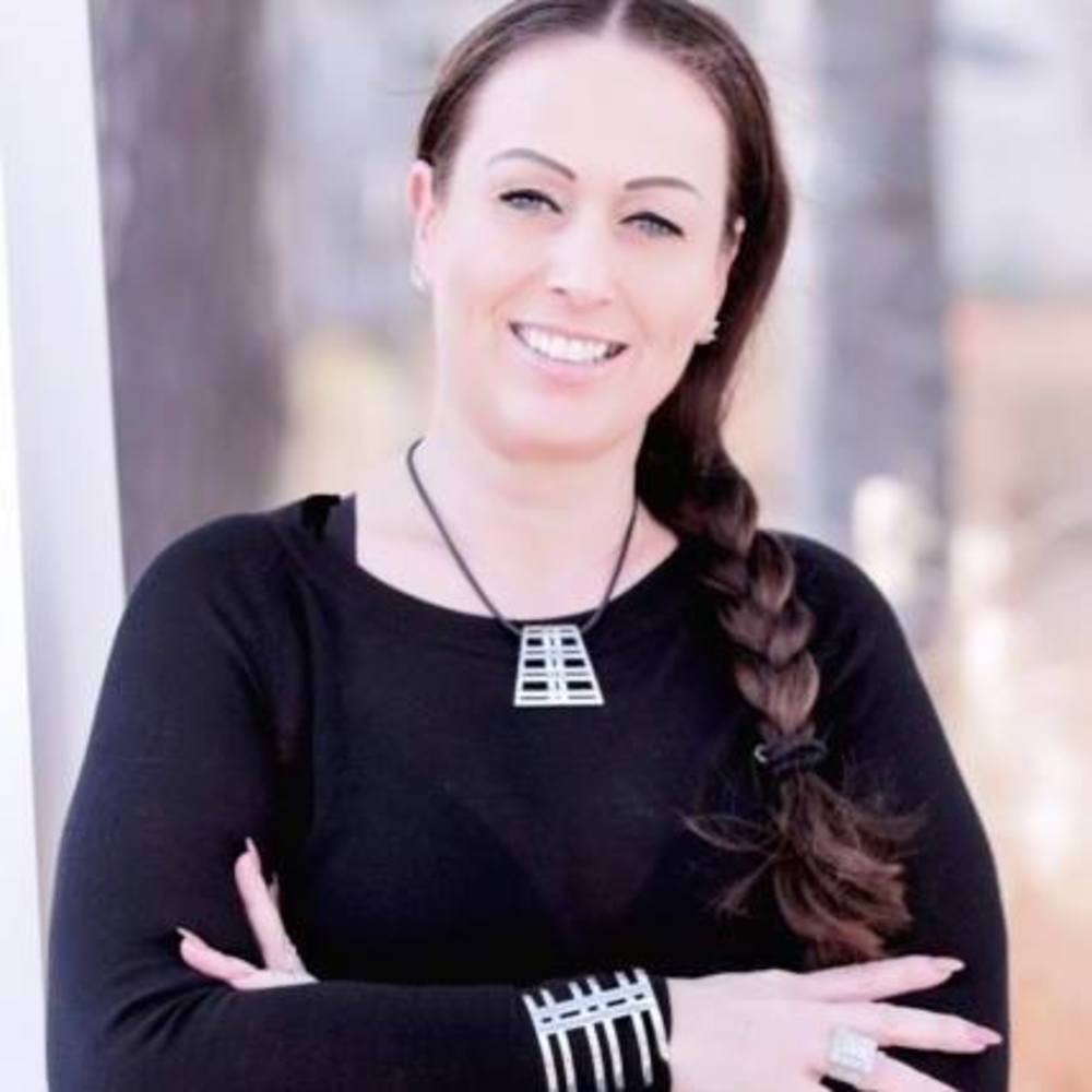 Meet your Posher, Linda